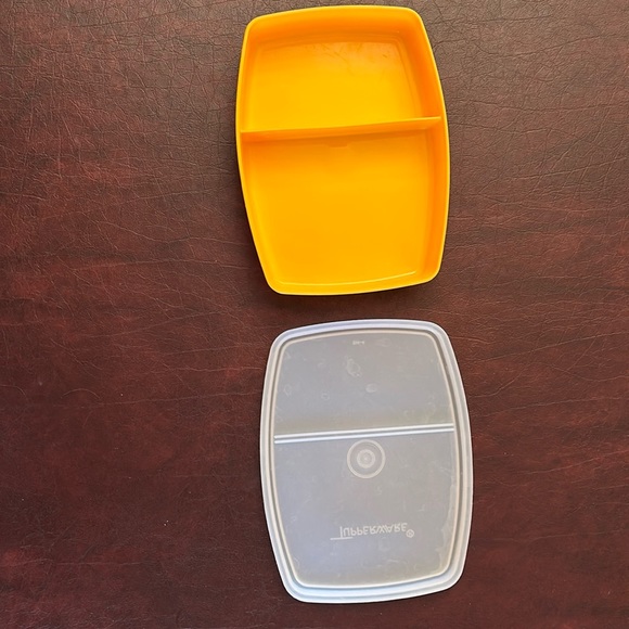 Vintage Tupperware divided container - Picture 1 of 4